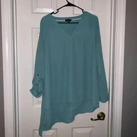🎉Blue Blouse - Picture 1 of 4